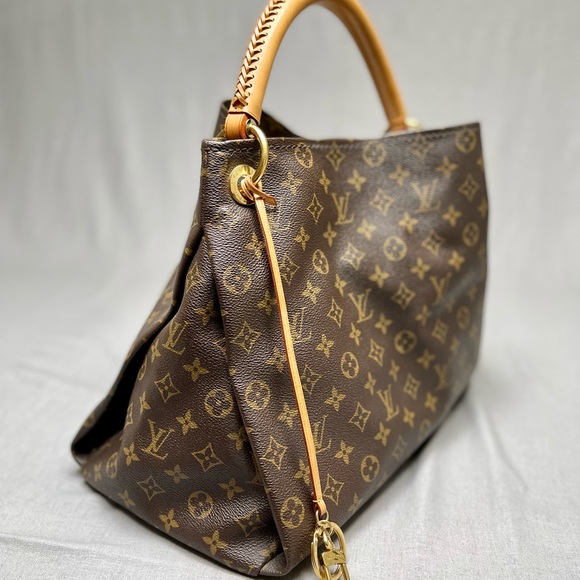 LV Artsy MM - Picture 3 of 14